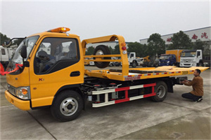 新沂哪里有拖车服务