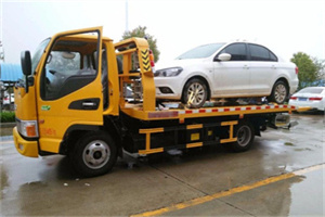 新沂附近拖车救援24小时服务热线
